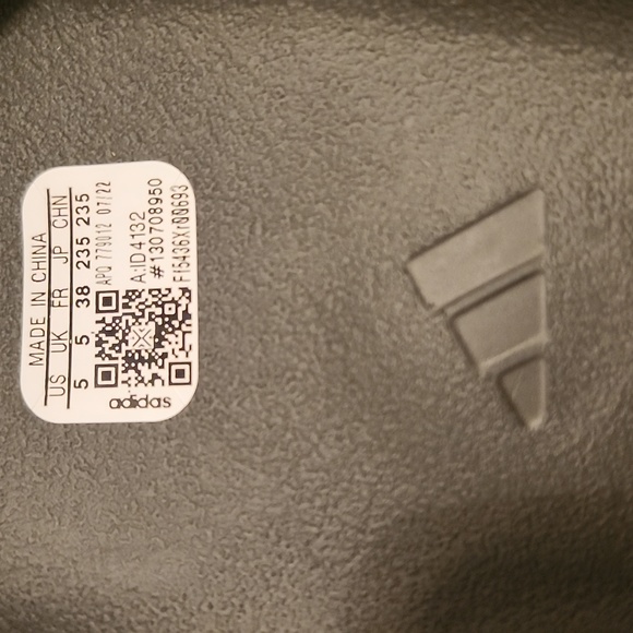 Slides - Picture 8 of 12